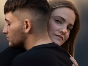 Read more about the article Understanding the Empath–Narcissist Dynamic